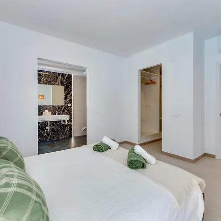Villa Vb Higueron 4bdr W Pool & Ping Pong